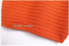 时尚百搭之选 2012新款纯色弹力包臀短裙全解析